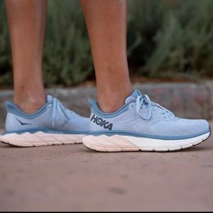 Hoka Arahi 5 Women’s size 8
